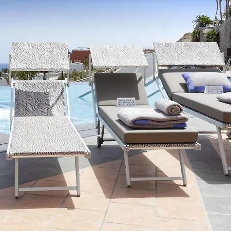 Idyll - Adults Only 3*