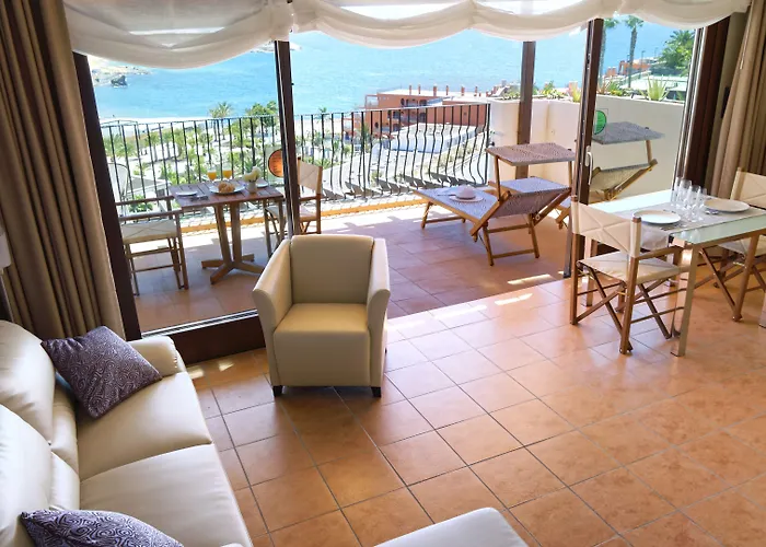 Aparthotel Idyll - Adults Only