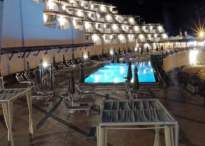 Aparthotel Idyll - Adults Only